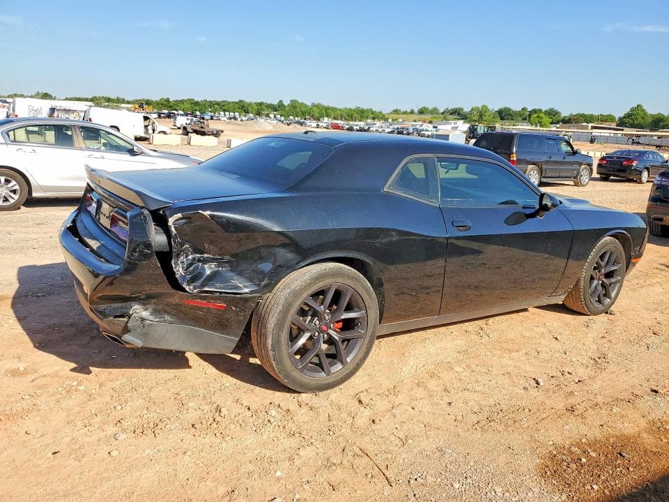2020 DODGE CHALLENGER SXT 3