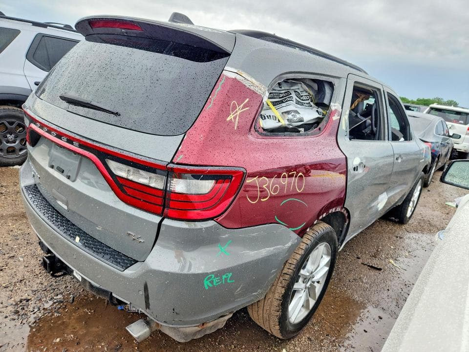 2023 DODGE DURANGO R/T 3