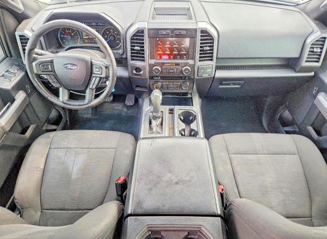 2017 FORD F150 SUPERCREW SUPERCREW 8
