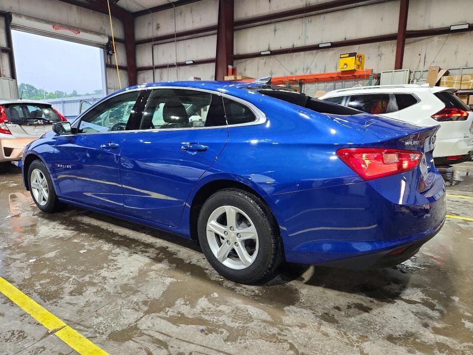 2023 CHEVROLET MALIBU LS 2