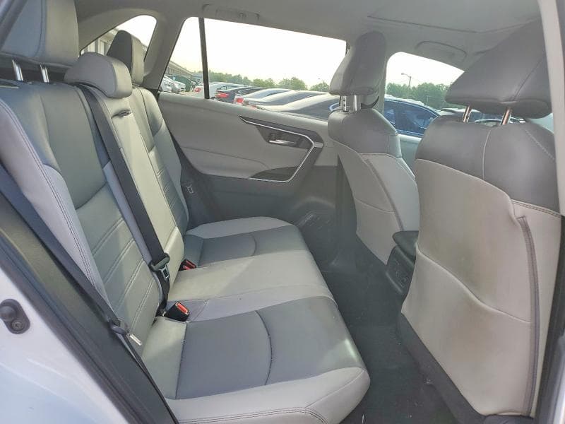 2024 TOYOTA RAV4 XLE PREMIUM 11