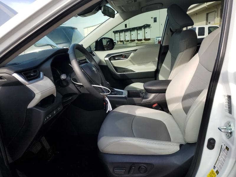 2024 TOYOTA RAV4 XLE PREMIUM 7