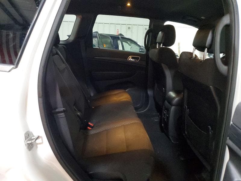 2020 JEEP GRAND CHEROKEE LAREDO 11