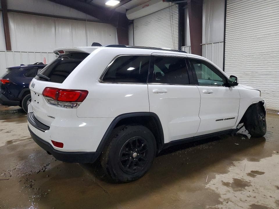 2020 JEEP GRAND CHEROKEE LAREDO 3