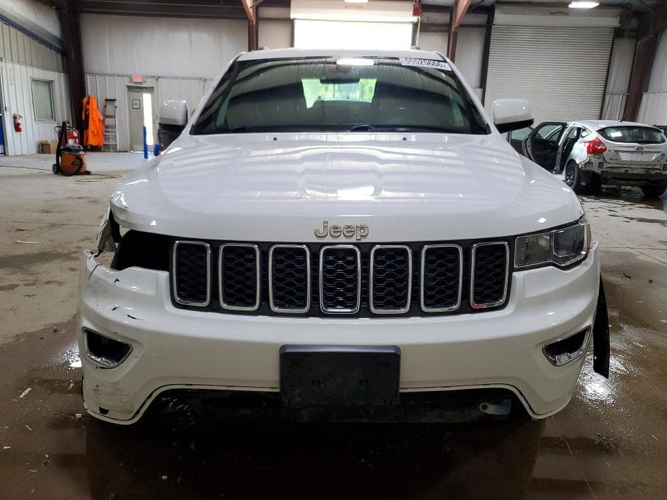 2020 JEEP GRAND CHEROKEE LAREDO 5
