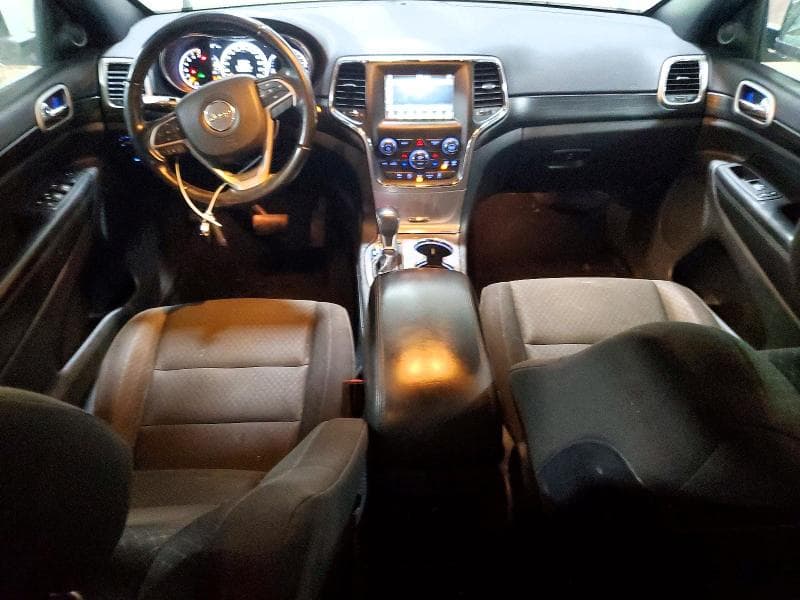 2020 JEEP GRAND CHEROKEE LAREDO 8