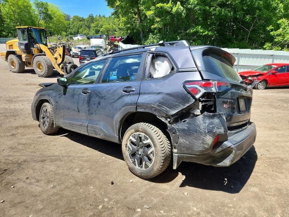 2025 SUBARU FORESTER 2
