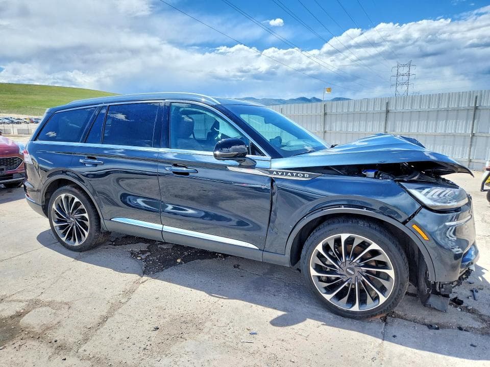 2022 LINCOLN AVIATOR RESERVE 4