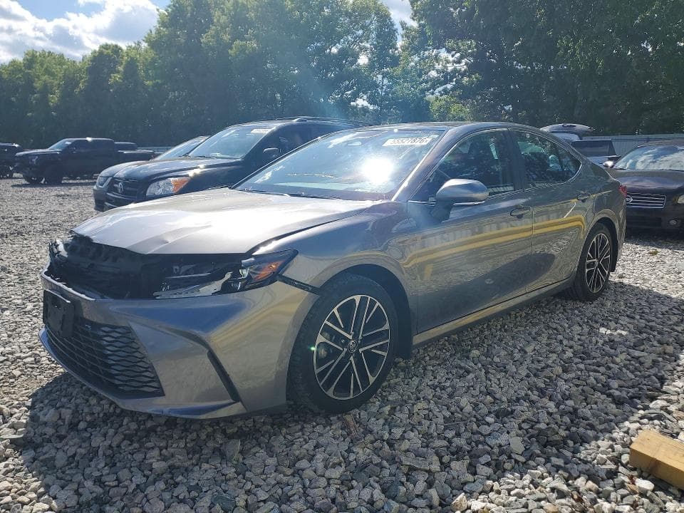 2025 TOYOTA CAMRY XLE - 1