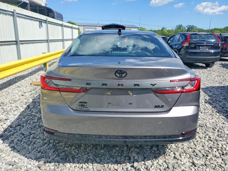2025 TOYOTA CAMRY XLE 6