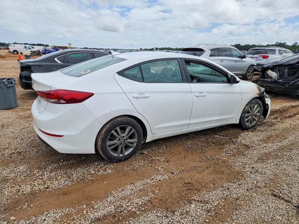 2017 HYUNDAI ELANTRA SE SE 3