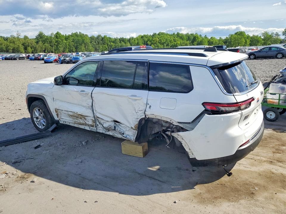 2023 JEEP GRAND CHEROKEE L LAREDO 2