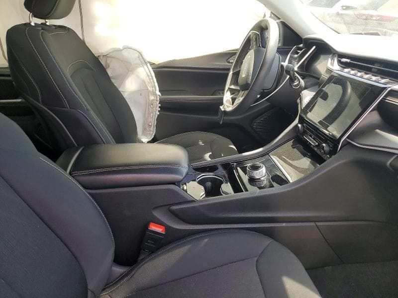 2023 JEEP GRAND CHEROKEE L LAREDO 7