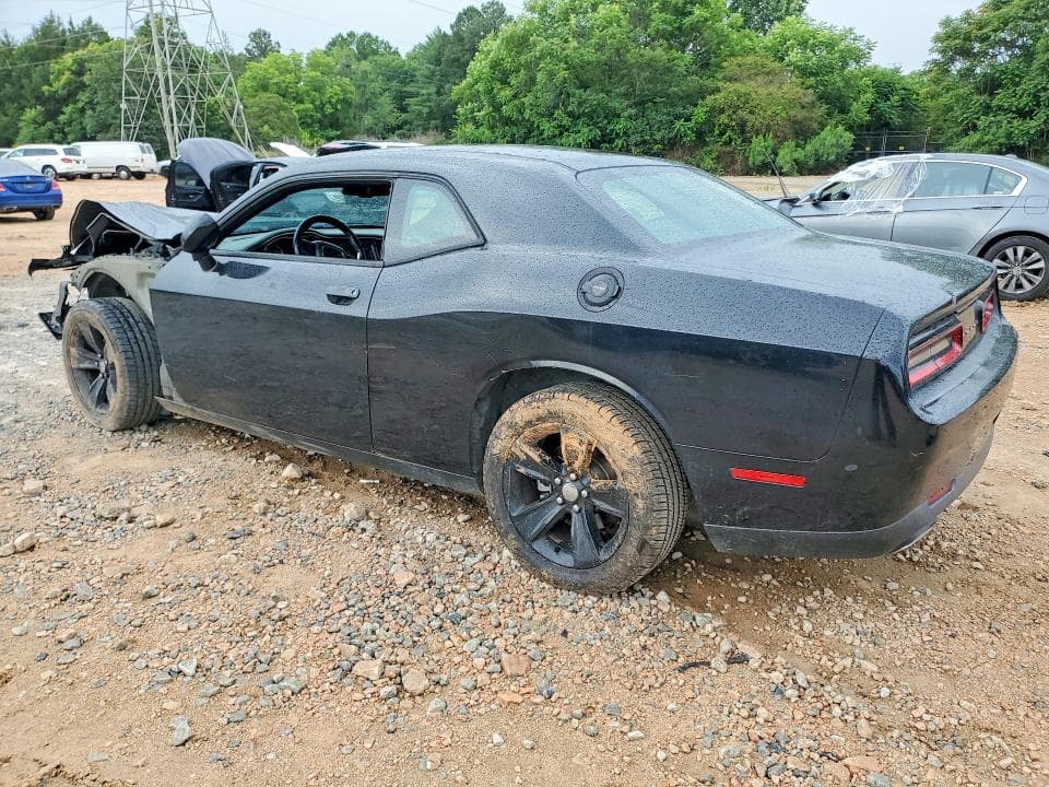 2016 DODGE CHALLENGER SXT 2