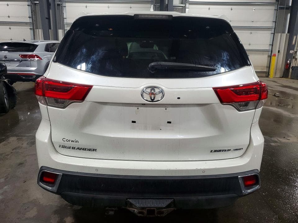 2018 TOYOTA HIGHLANDER LIMITED PLATINUM LIMITED PLATINUM 6