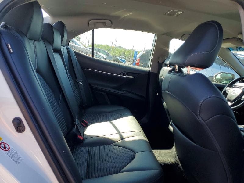 2019 TOYOTA CAMRY SE SE 10