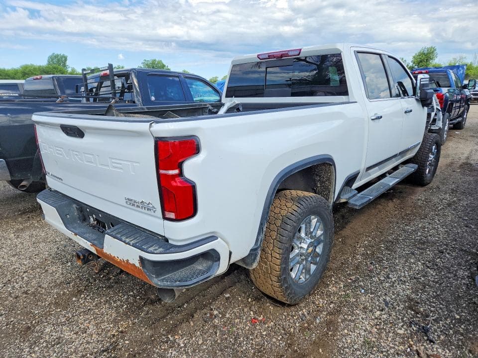 2024 CHEVROLET SILVERADO K3500 HIGH COUNTRY 3