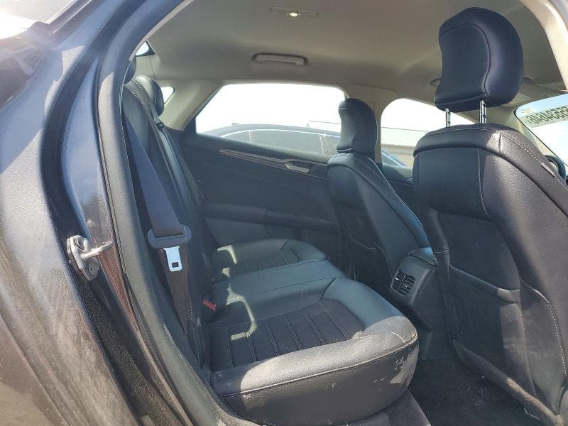 2017 FORD FUSION SE 10