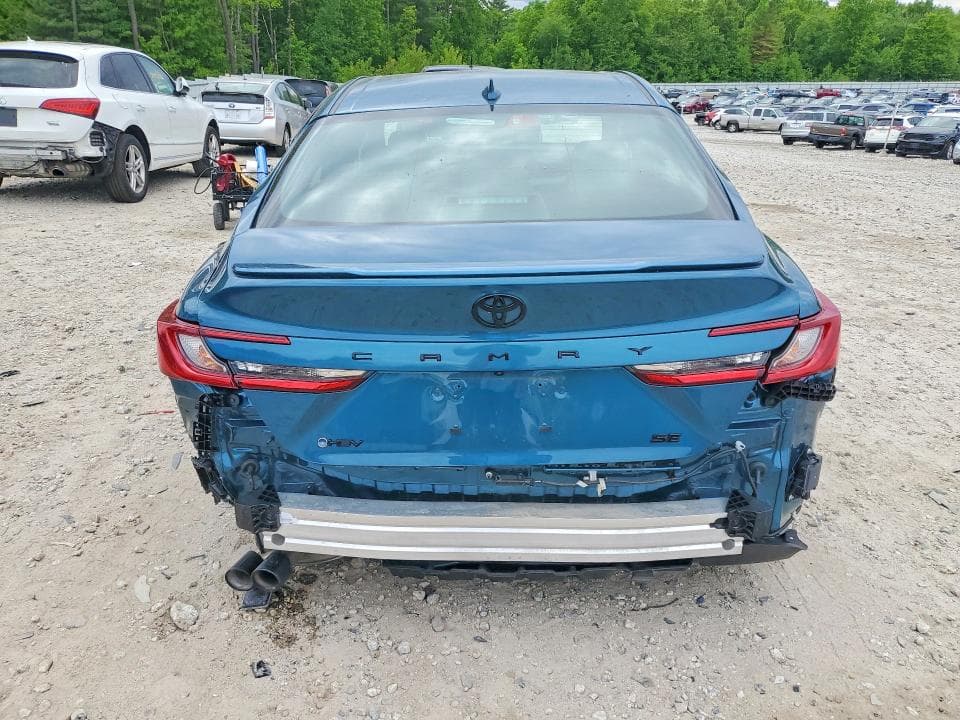 2026 TOYOTA CAMRY SE 6