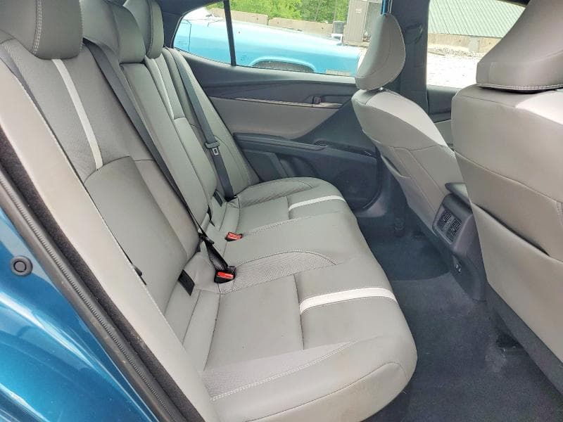 2026 TOYOTA CAMRY SE 10