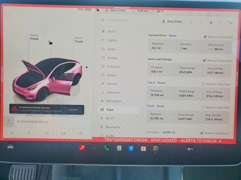 2025 TESLA MODEL Y 9