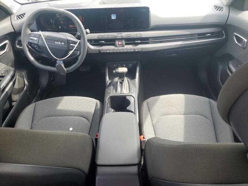 2025 KIA K4 LXS LXS 8