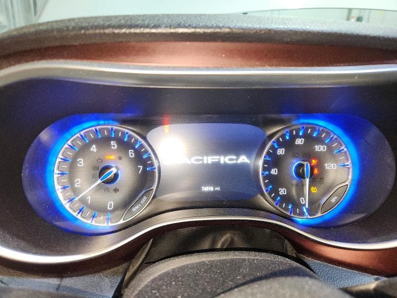 2017 CHRYSLER PACIFICA LIMITED LIMITED 9