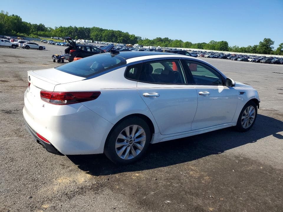 2018 KIA OPTIMA S 3