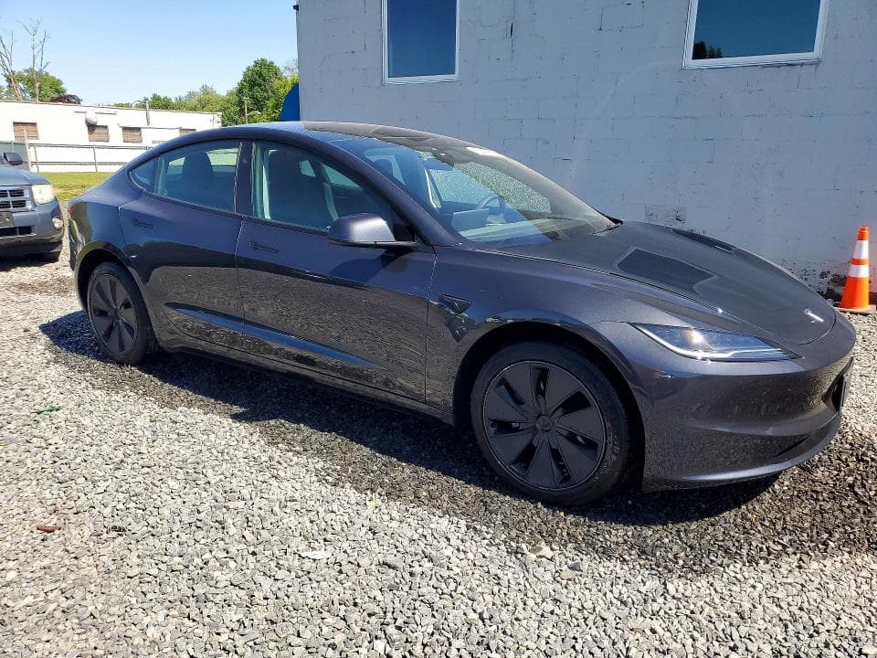 2025 TESLA MODEL 3 4