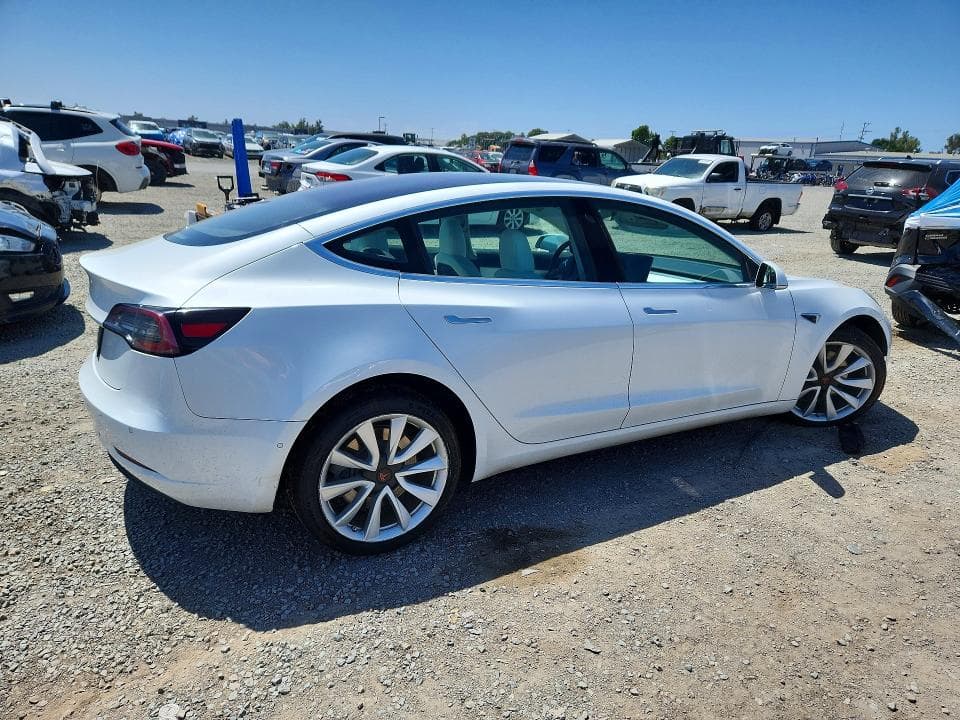 2018 TESLA MODEL 3 3