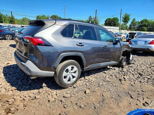 2019 TOYOTA RAV4 LE 3