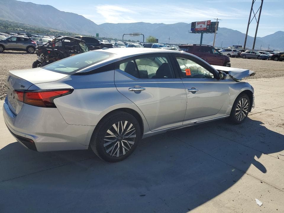 2024 NISSAN ALTIMA SV 3
