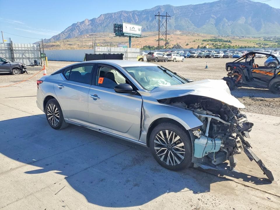 2024 NISSAN ALTIMA SV 4