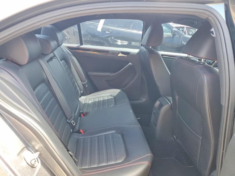 2017 VOLKSWAGEN JETTA GLI 10