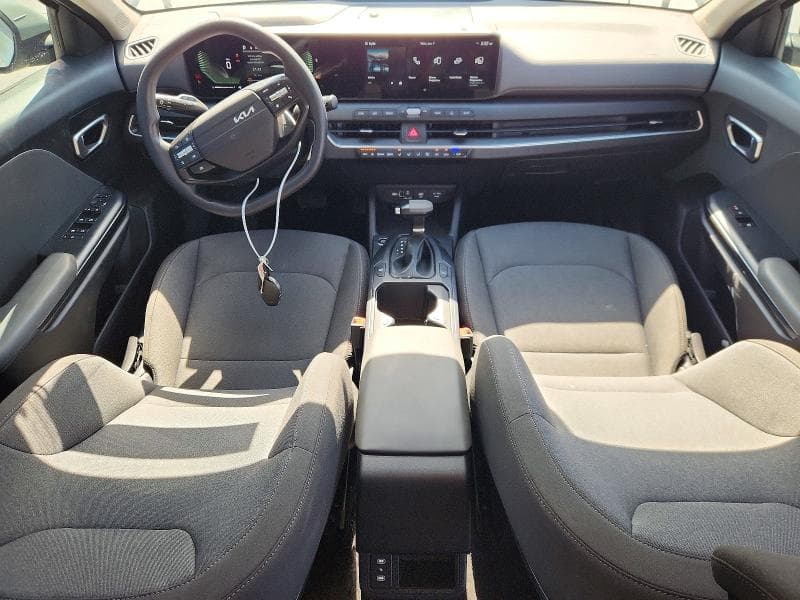 2025 KIA K4 LXS LXS 8