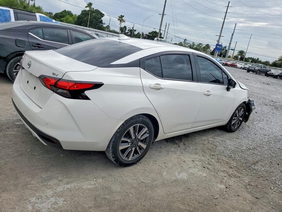 2023 NISSAN VERSA SV 3