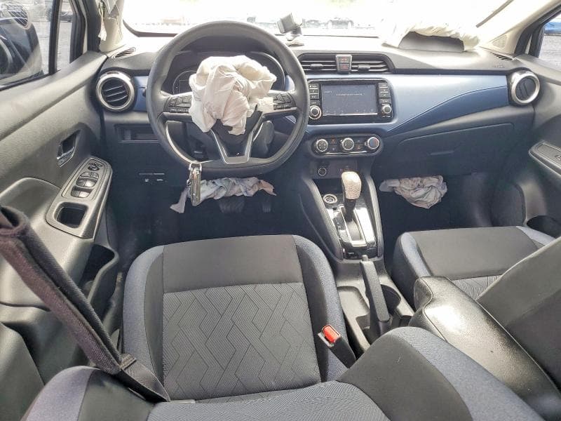 2023 NISSAN VERSA SV 8