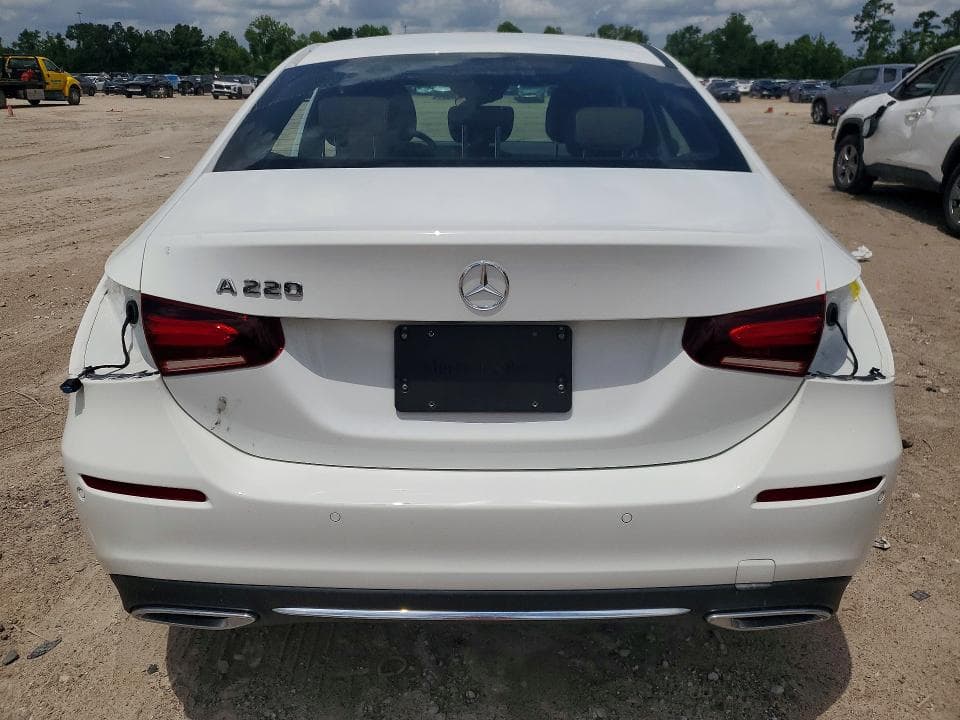 2019 MERCEDES-BENZ A 220 220 6
