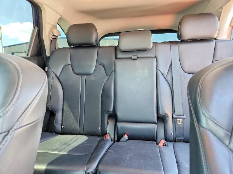 2024 KIA SORENTO S 10
