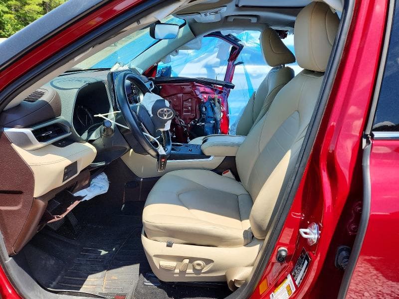 2020 TOYOTA HIGHLANDER XLE XLE 7