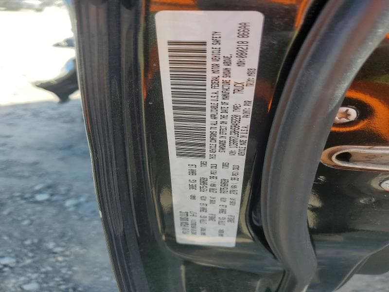 2017 RAM 1500 SLT 12