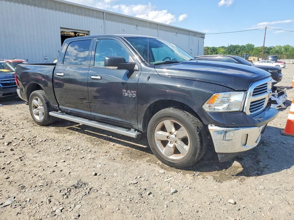 2017 RAM 1500 SLT 4