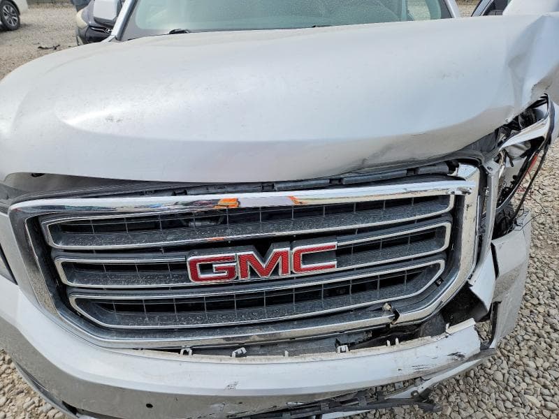 2018 GMC YUKON XL K1500 SLE 11