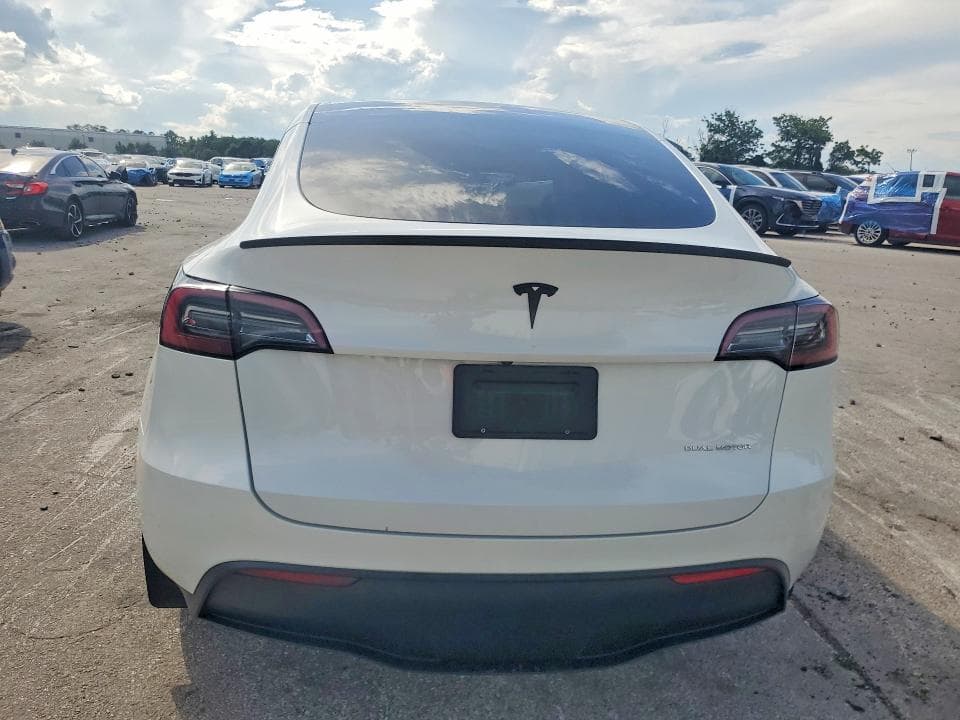 2023 TESLA MODEL Y 6