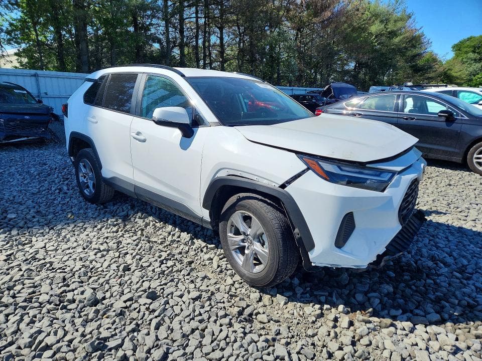 2025 TOYOTA RAV4 XLE XLE 4