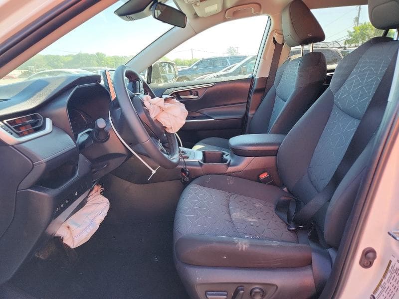 2025 TOYOTA RAV4 XLE XLE 7