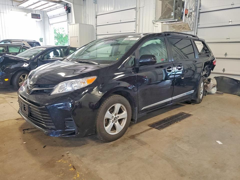 2020 TOYOTA SIENNA LE - 1