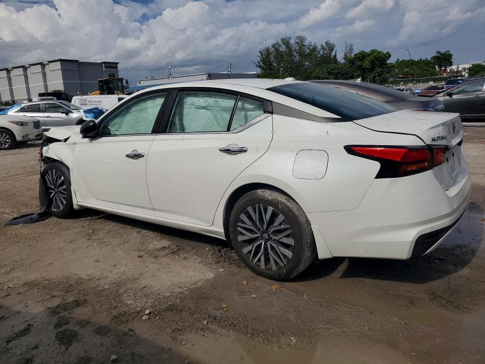 2024 NISSAN ALTIMA SV 2