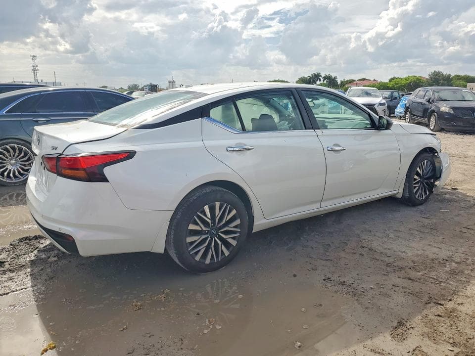2024 NISSAN ALTIMA SV 3