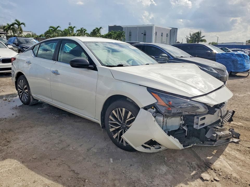 2024 NISSAN ALTIMA SV 4